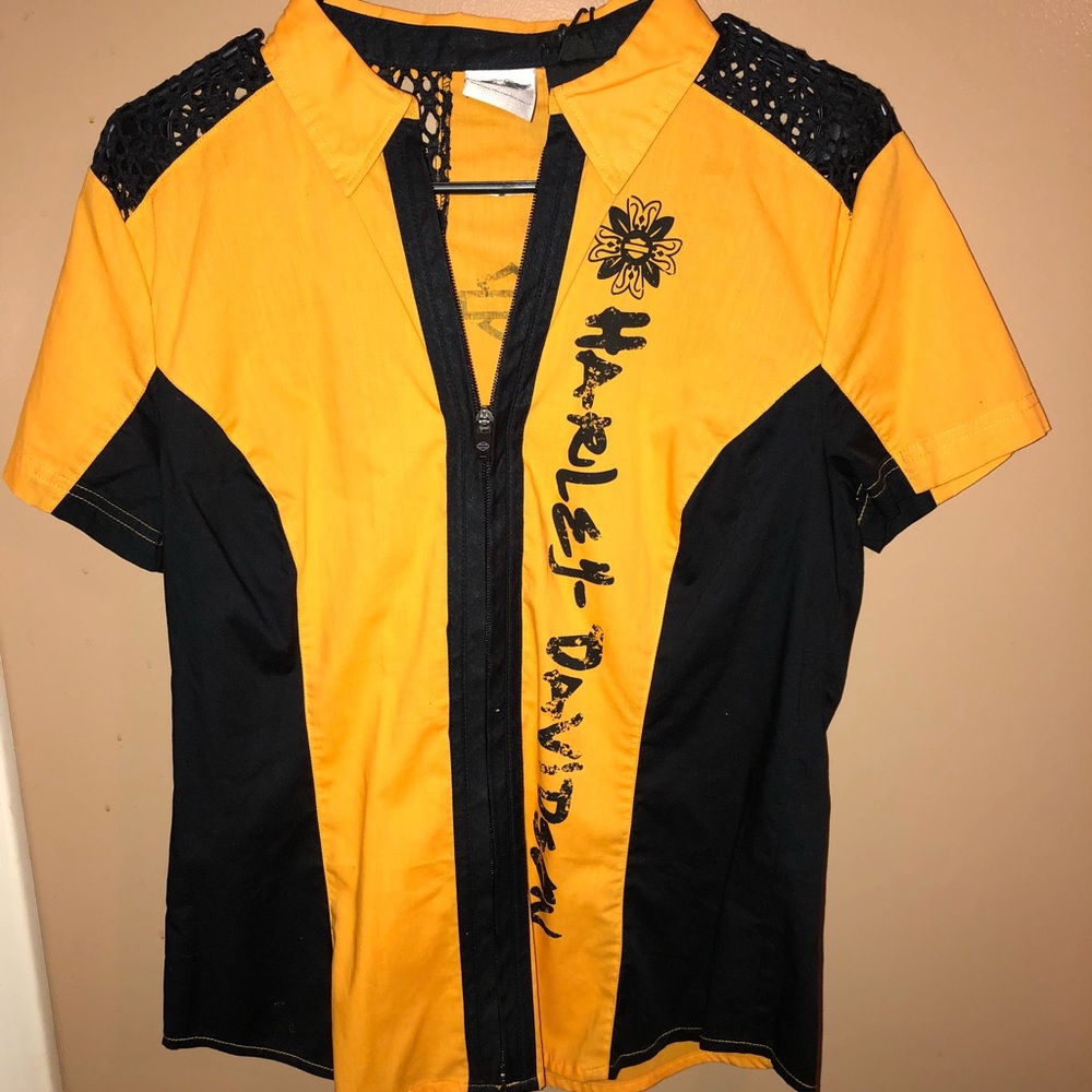 Cute zip up Harley Davidson shirt